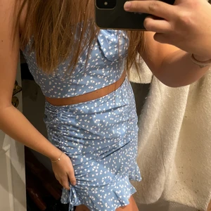 Gulligt set - Säljer detta gulliga sommar set från shein. Aldrig använt, därmed fint skick🌸