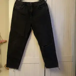 Mom jeans från urban outfitters W32 L 30