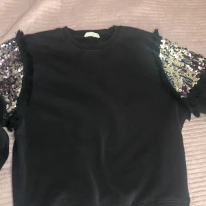 Mango - Tröja från mango använd ganska mycket