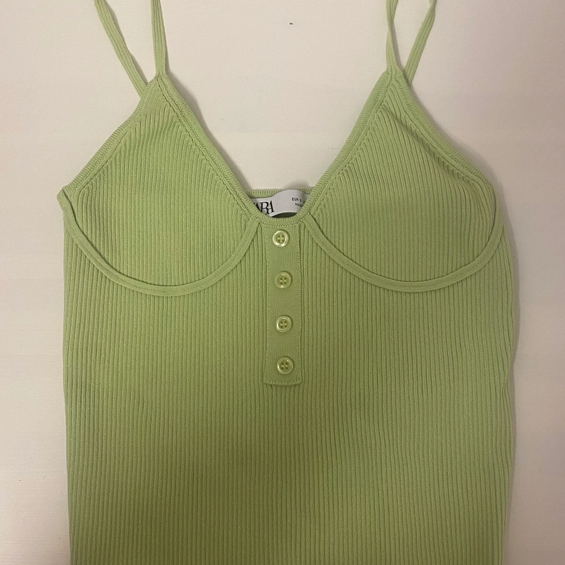 Ljusgrönt linne zara xs