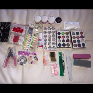 Nagelkit  - Helt nya produkter, du får allt som är med på bilden!