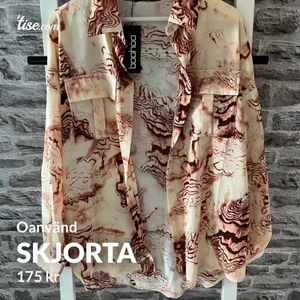 Skjorta  - Oanvänd storl 40/M frakt tillkommer 