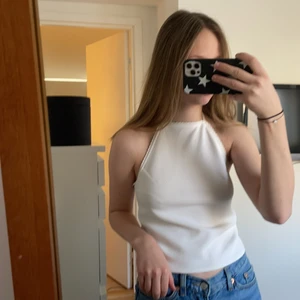 Så söt topp!!💖💖 - Jätte söt topp, perfekt nu till sommaren!👌🏽🤩 öppen rygg😍 frakten tillkommer 💕💕