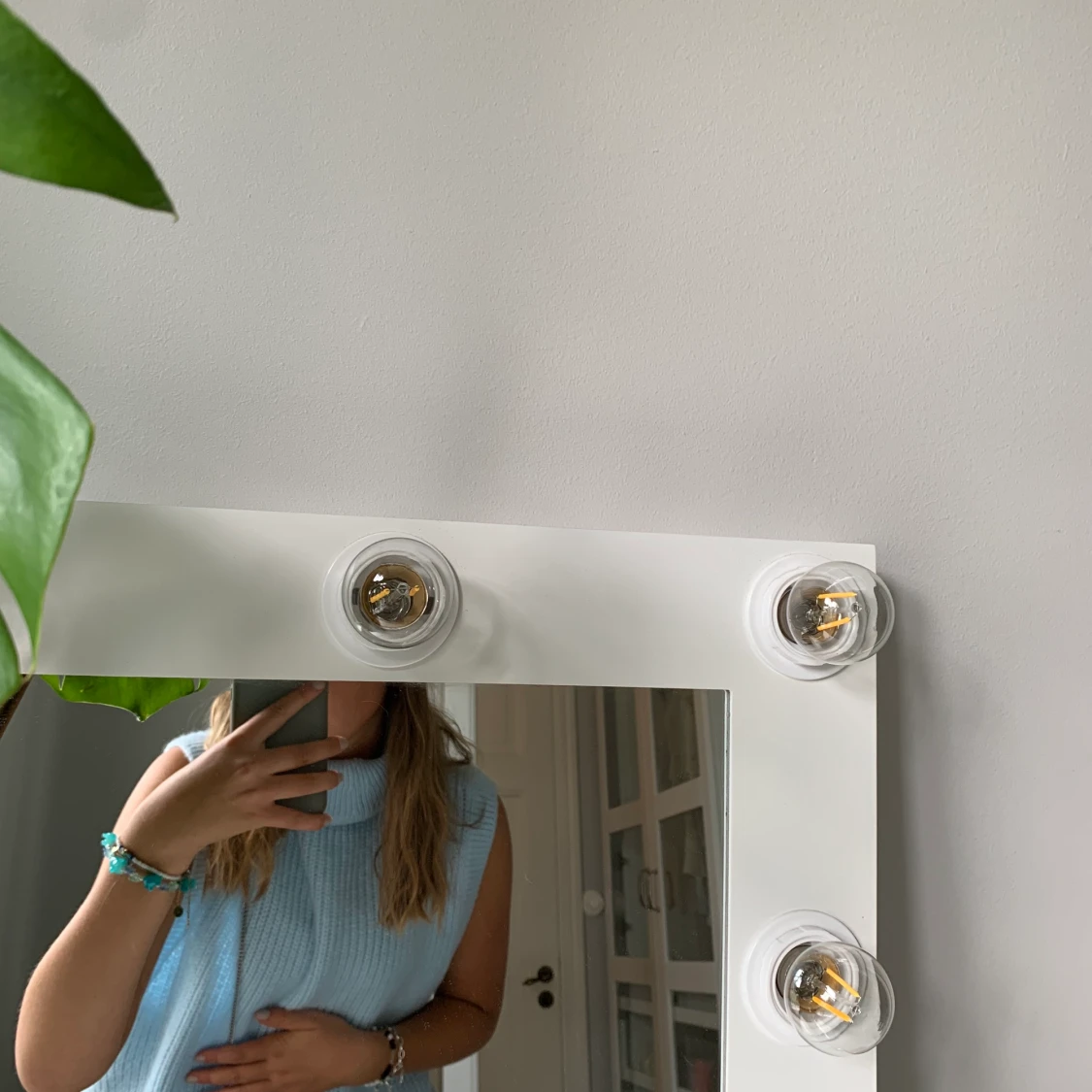 Stickad Ljusblå väst 