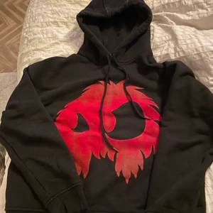 Alexander McQueen  - Bra skick! Används fråga få gånger, väldigt bekväm. Finns fler bilder och mer info vid intresse.