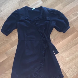 Klänning från Nelly - Klänning från Nelly, aldrig använd