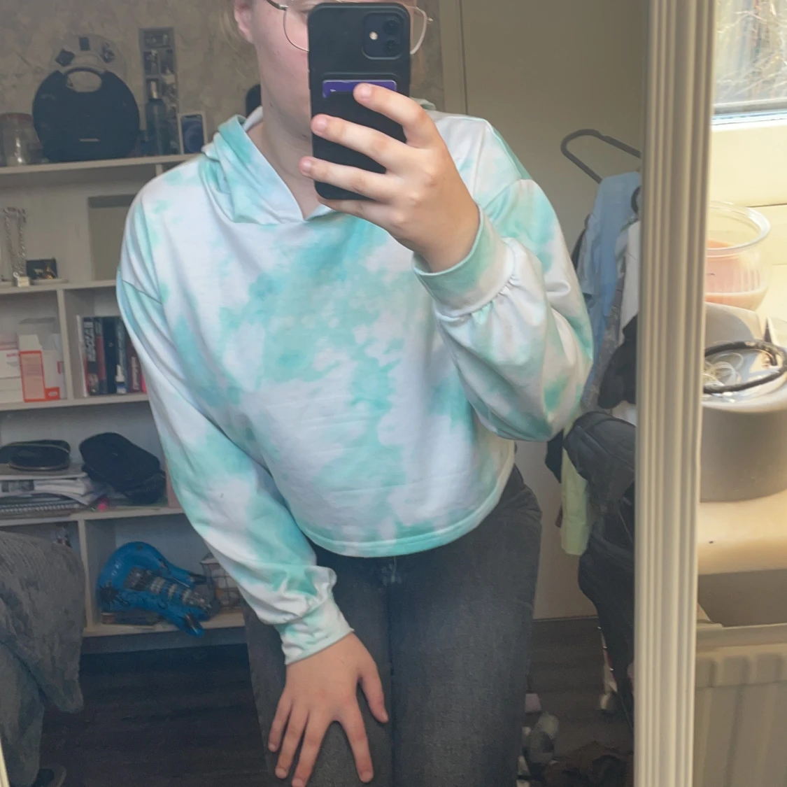 Croppad tröja i storlek L - 90