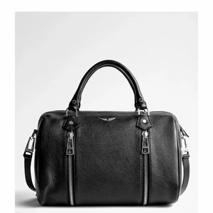 Zadig väska! - Säljer nu min fina Zadig väska. Den är i väldigt fint skick och rymlig💕💕