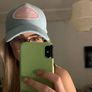 von dutch keps - von dutch keps aldrig använd. köpt på zalando.