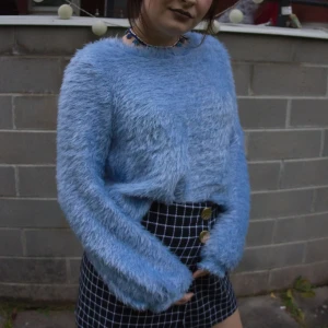 Fluffig tröja - Supersöt tröja som ger mig tidigt 2000-tals minnen 