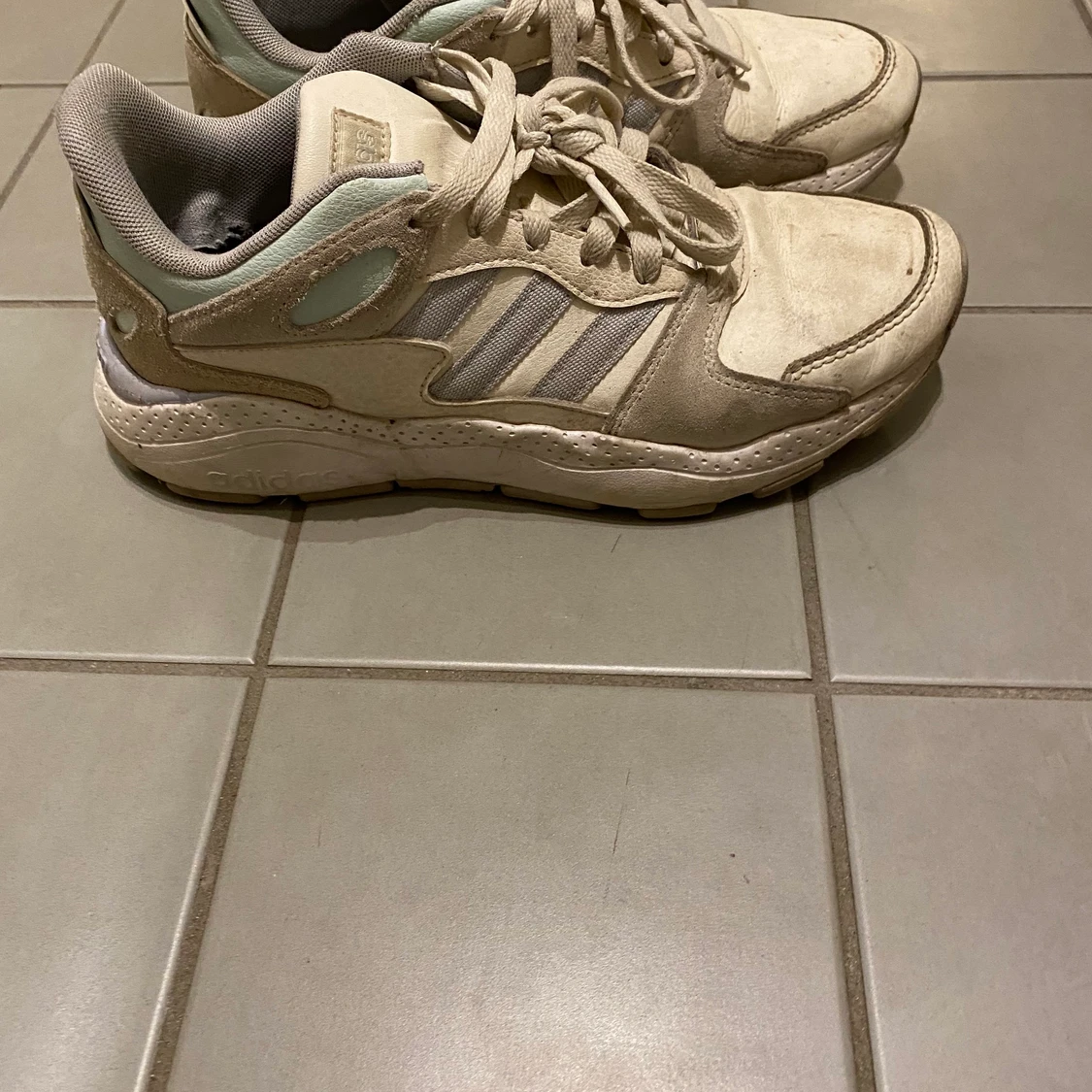 Adidas gympaskor storlek 38 - 90