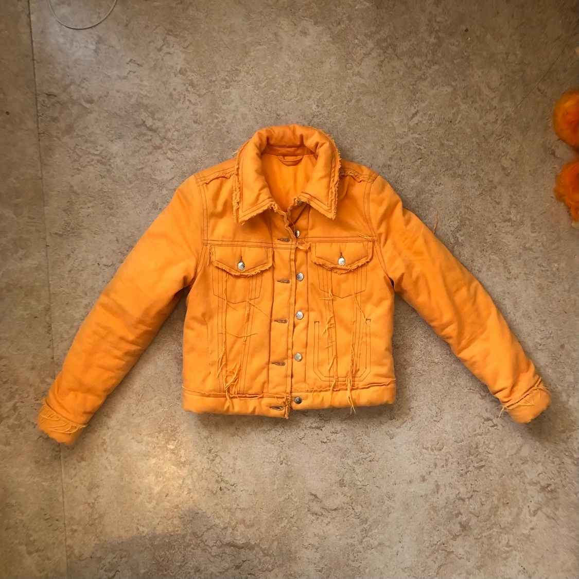 Acne orange jeansjacka 