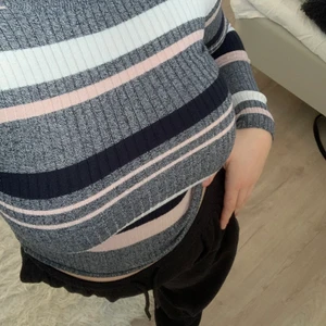 Randig tröja - Snygg randig tröja!!