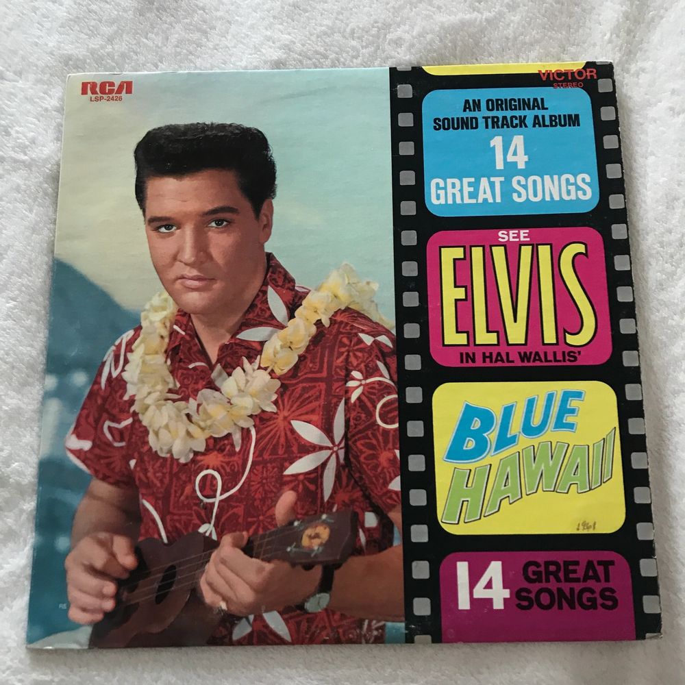 Elvis Presley's Blue Hawaii. ❤️ Köpt begagnad, inte spelad mycket av mig själv.  Är i fint skick! . Övrigt.