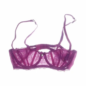 Lila bh✨ - Såå söt lila bh i spets💍skulle görna vilja behålla själv men tyvärr för liten för mig😔😔