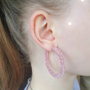 Örhänge - 🌸Ett par egengjorda pärlörhängen. Bestäm färger. Står ej för frakt. KOLLA IN PROFIL FÖR FLER SAKER!😊
