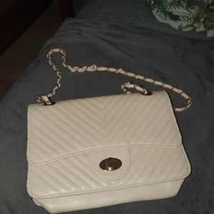 Väska  - Har använt några gånger men inget mer 