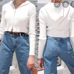 Vit zip up  - Äkta från brandy Melville, sparsamt använd💕köpare står för frakt 