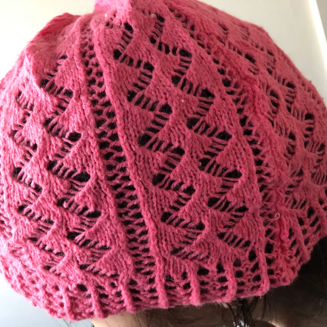 Stickad mössa 💗 - 90