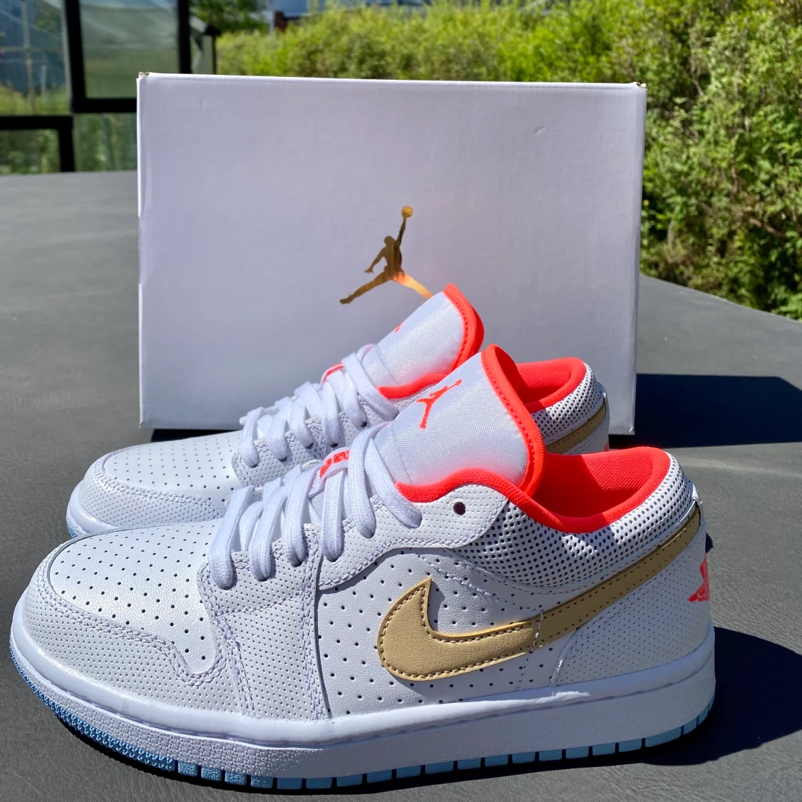 Nike Low Sesamen White