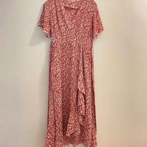 Använd en gång  - Köparen står för frakt. Budgivning om flera intresserade 