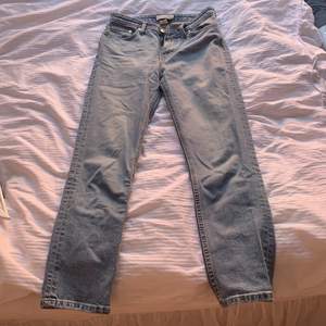 Jätte fina jeans jag fått så många komplimanger för. Storlek 27. Rak passform. Ej stretch. 