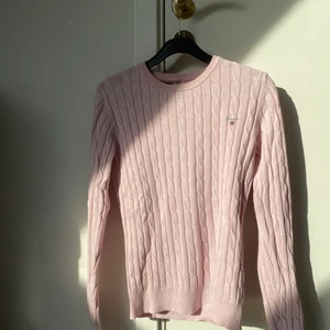 Gant tröja rosa!  - En fin tröja använd några gånger men fortfarande i jättefint skick. Storlek S