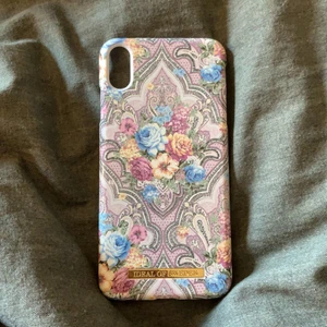 Ideal of sweden skal - Säljer detta ideal of sweden skal som aldrig är använt. Passar till iPhone xs Max. Nypris 299kr mitt pris 100kr. Köparen står för frakten💙
