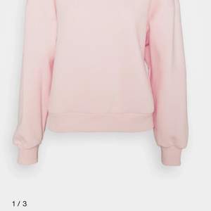 Rosa sweatshirt från lager 157 (ser ut som den på bilden) som är använd endast 1-2 gånger, kan skicka egna bilder 