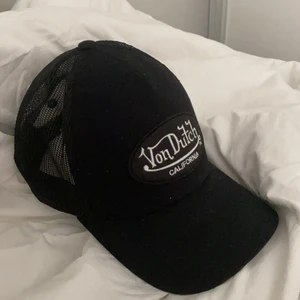 Von Dutch Keps - Säljer min keps då den inte kommit till användning. Om man budar står man för det budet man lagt!