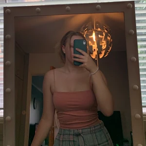 Gina Tricot topp - Rosa gullig enkel topp i storlek S