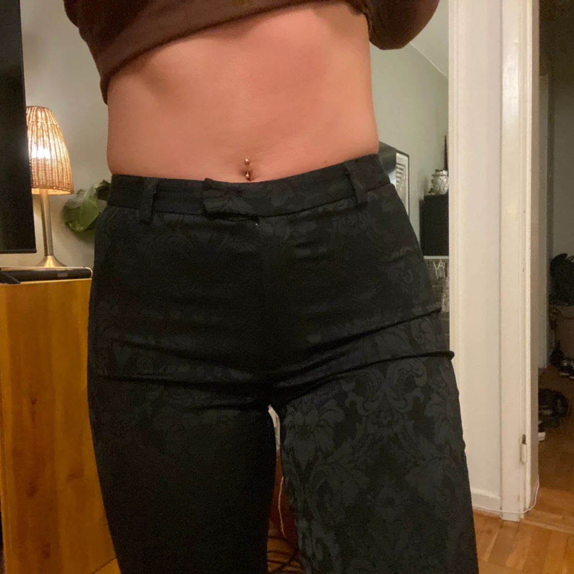 Svarta kostymbyxor  - 91