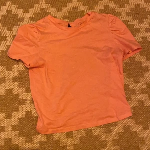  rosa volang t-shirt💗🌟🙌 - Bra skick, använd 1-2 gånger💗💗 