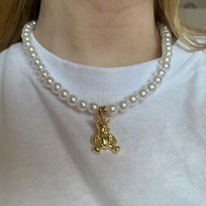 Handgjort halsband  - GRATIS FRAKT💖 @bladhsmycken på Instagram 