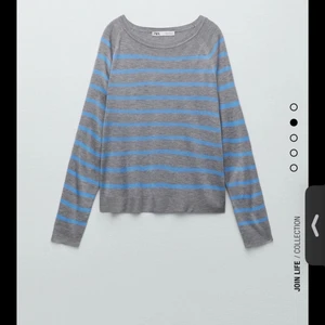 Randig tröja - Säljer denna jättefina Zara tröja som nu är slutsåld! Den är jättefin och i bra skick. Priset är såklart sänkt från när jag köpte den! Man kan köpa direkt för 200! 