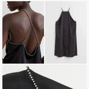 Klänning HM - Säljer en svart siden klänning från HM. Ascool och unik!! Endast använd en kväll på nyår. Strl S. Köpt för 500 kr