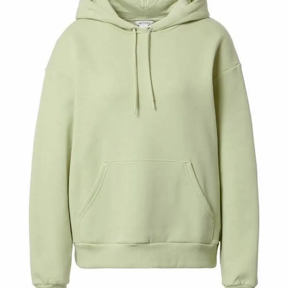 Så mysig hoodie från MONKI, bra skick, bara använd ett fåtal gånger! Skriv för fler bilder!. Tröjor & Koftor.