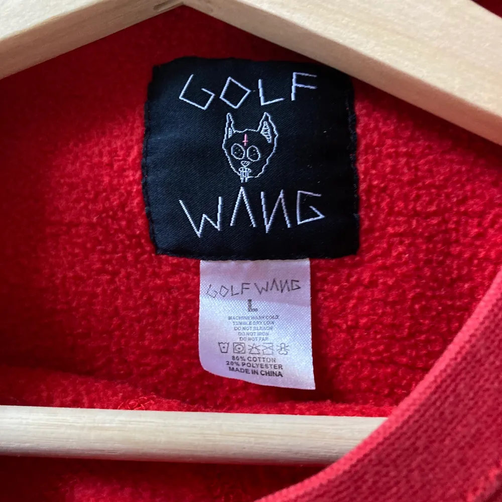 Hej! Säljer en superfin tröja av golf wang- storlek L. . Tröjor & Koftor.