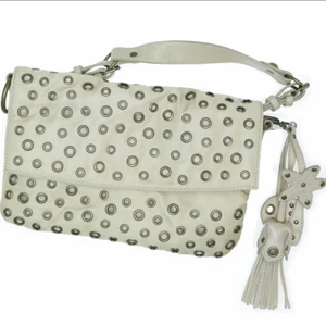 Snygg väska  - Supersnygg väska från Martina K. Medföljer även ett längre band. Fint skick