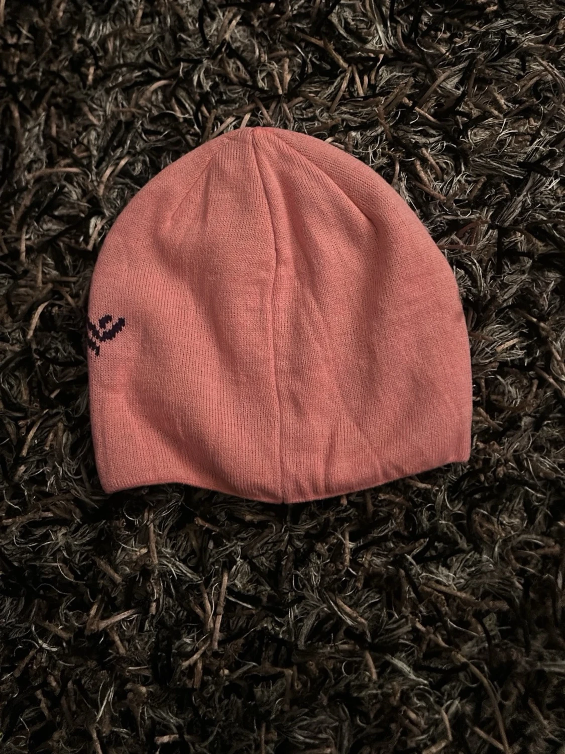 Rosa mössa från Arc'teryx - 1