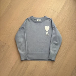 AMI paris sweater - AMI paris knitted sweater in light blue. Size S. In perfect condition with no signs of wear. Ask for more details or photos! SHIPPING IN 24H📦