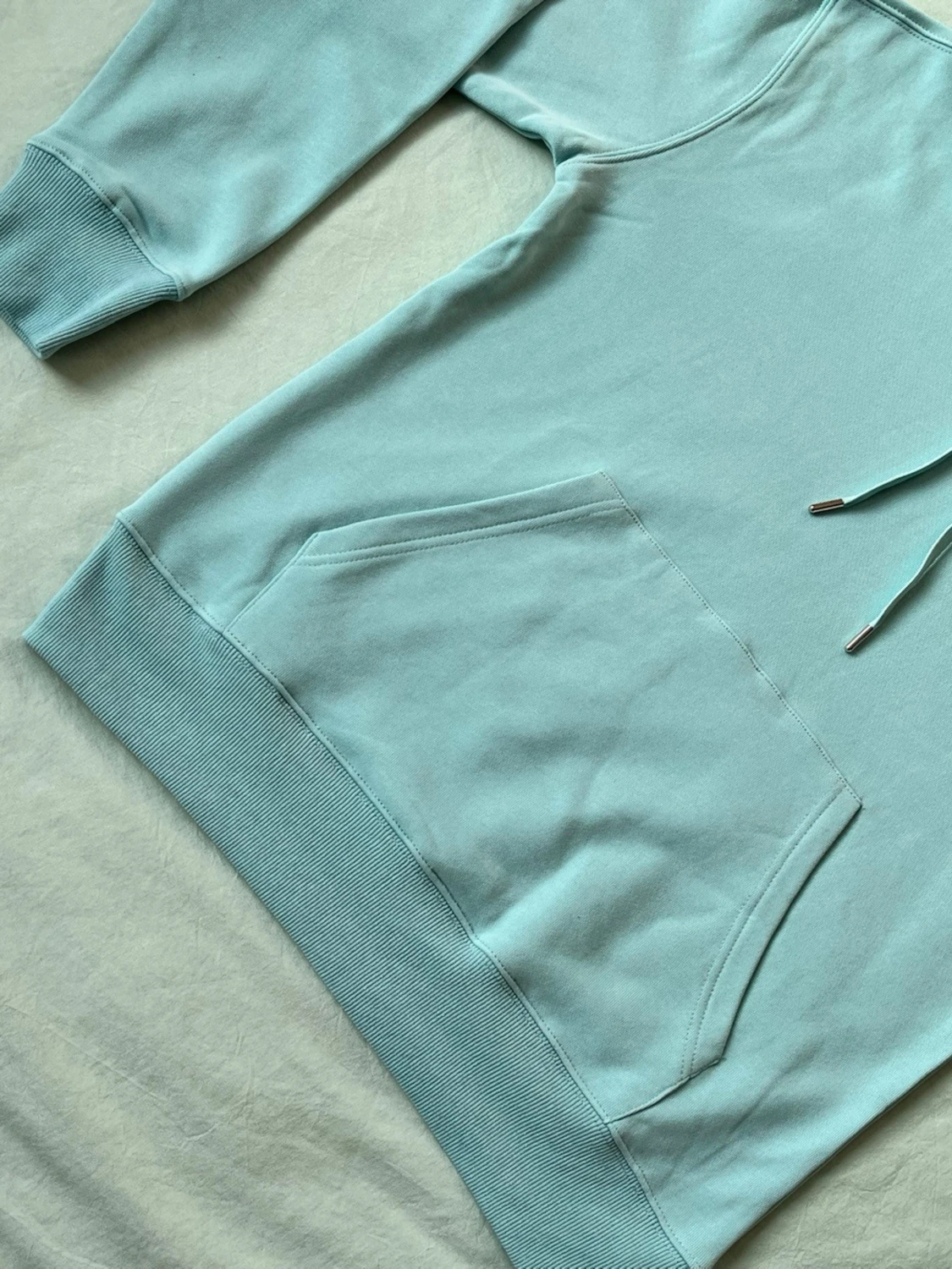 Ljusblå hoodie från Ami Paris - 2