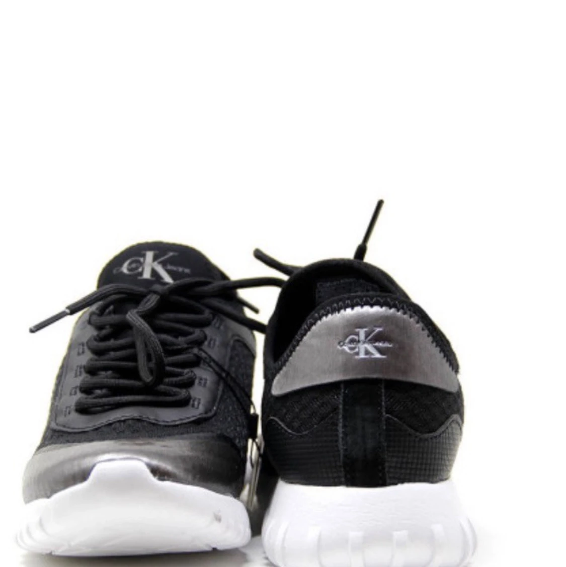 Svarta Calvin Klein sneakers - 3