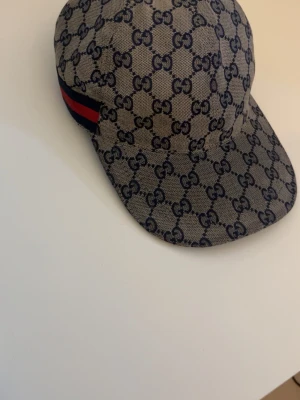 Fin beige keps - Väldigt fin keps
