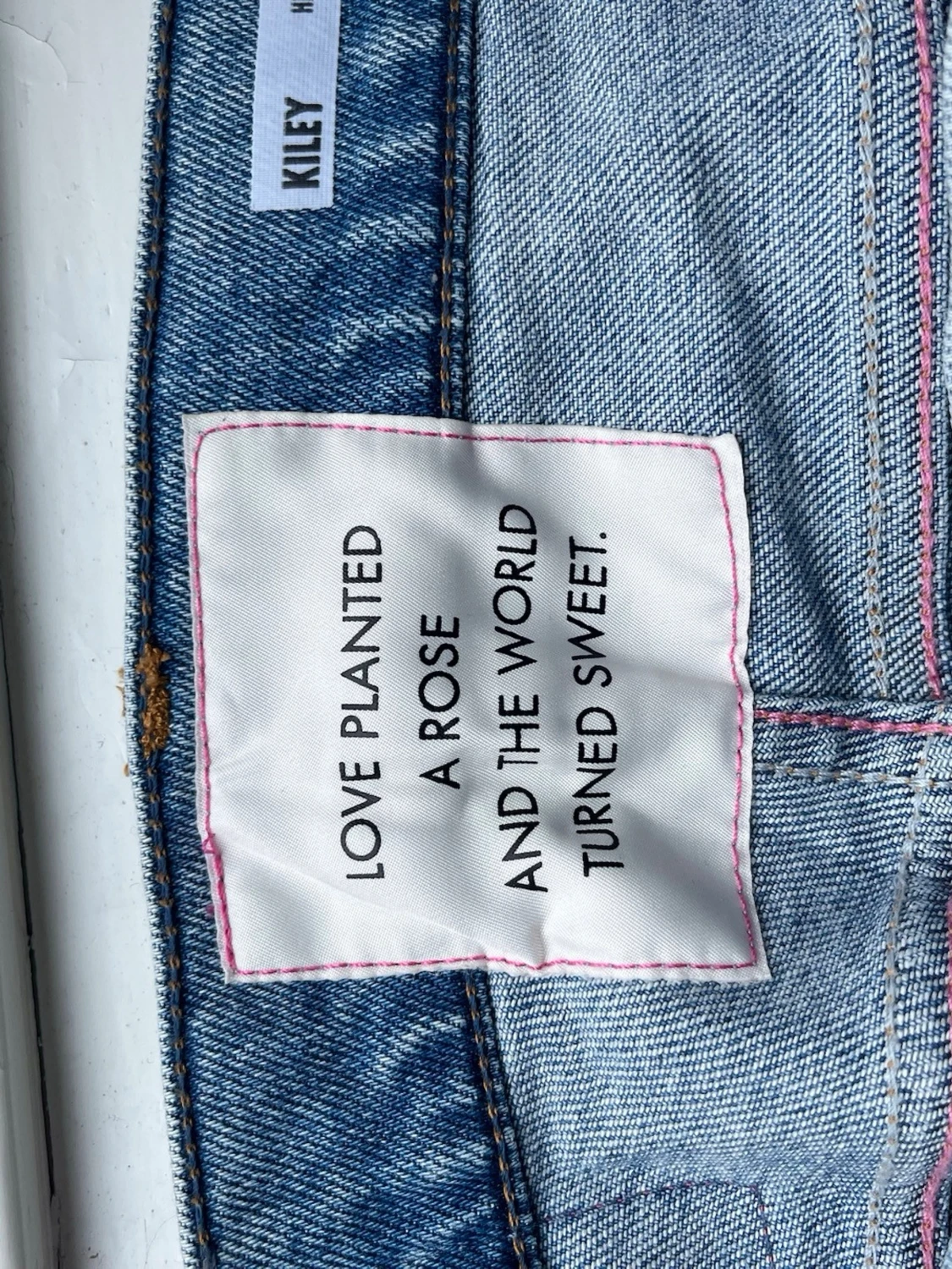 Blå slitna jeans från Replay - 2