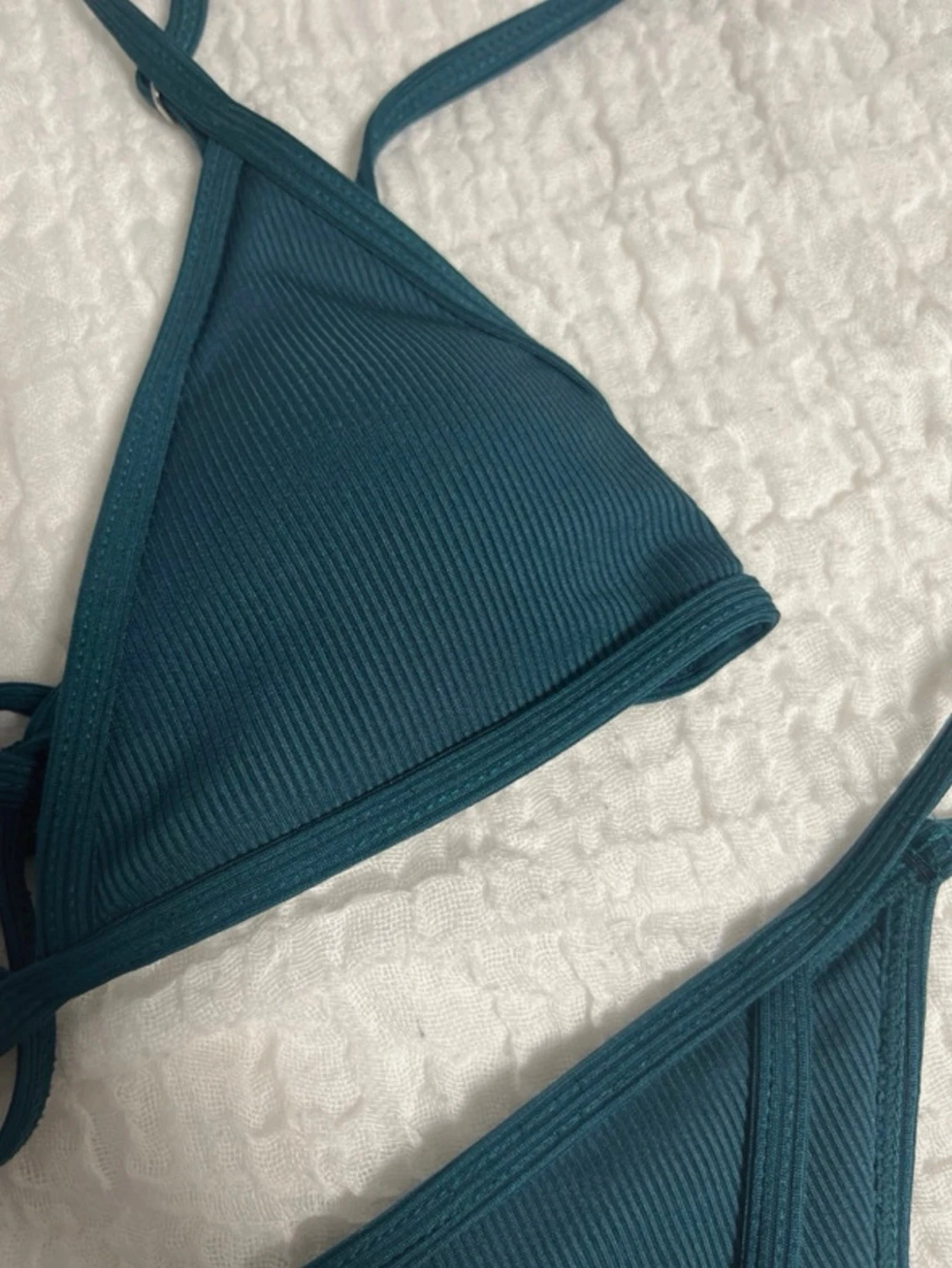 Mörkblå ribbad bikini med knyt - 1
