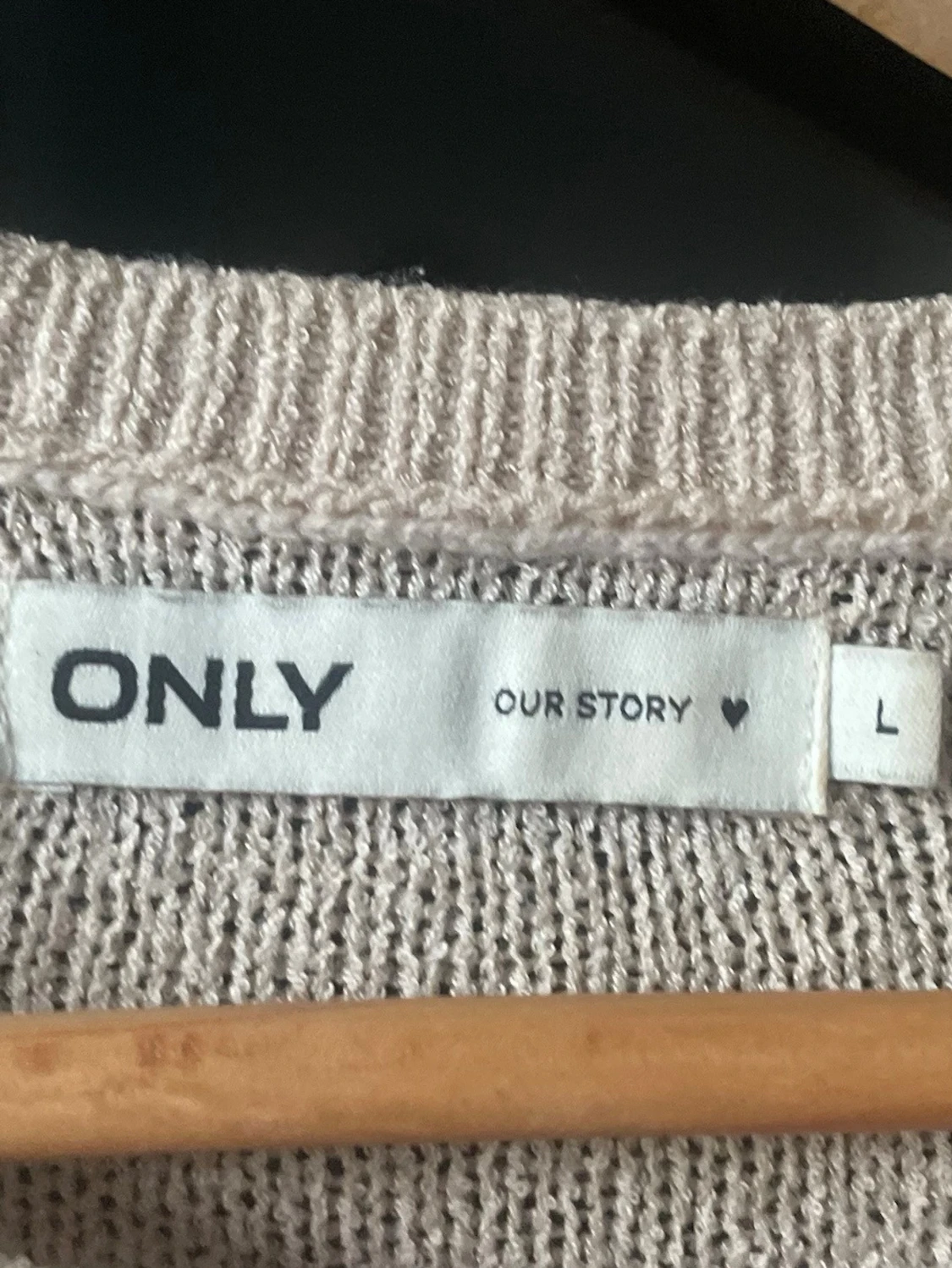 Beige stickad topp från ONLY - 3
