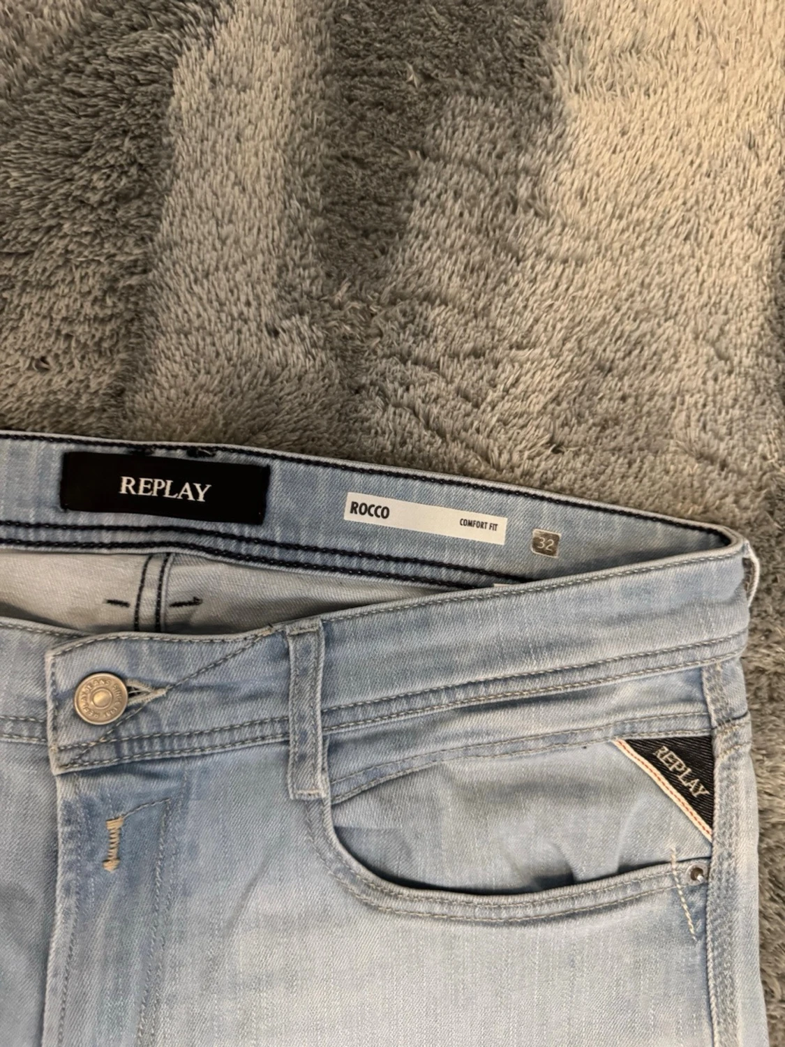 Ljusblå jeans från Replay Rocco Storlek 32 - 1