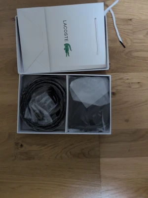 Lacoste Belt and wallet - Size 105 cm