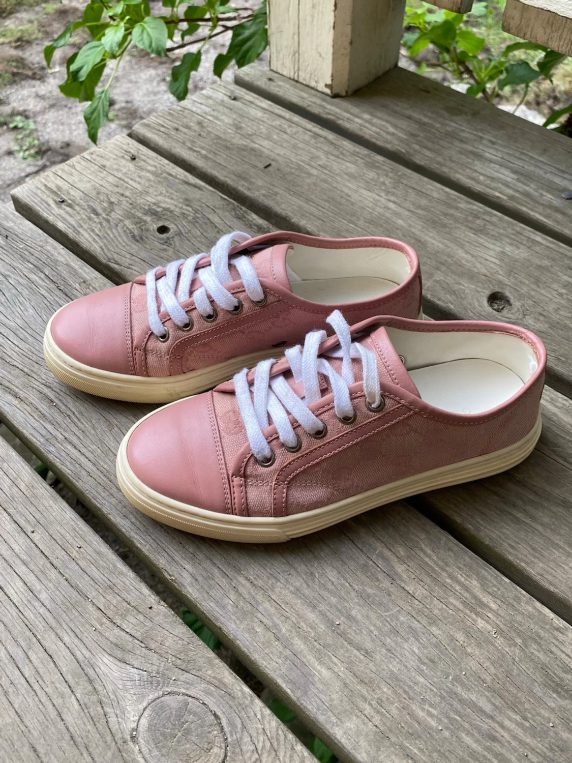 Gucci sneakers - 1